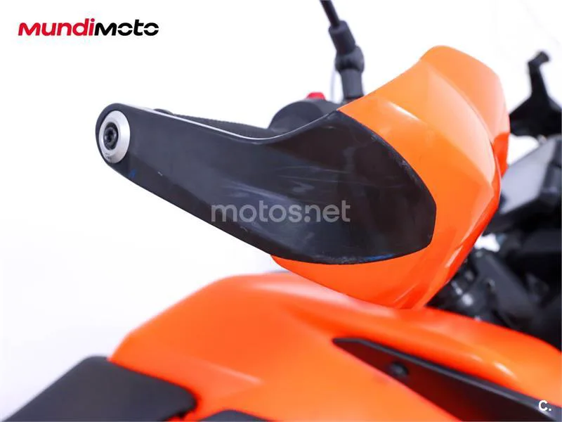 KTM 390 – Vista 16