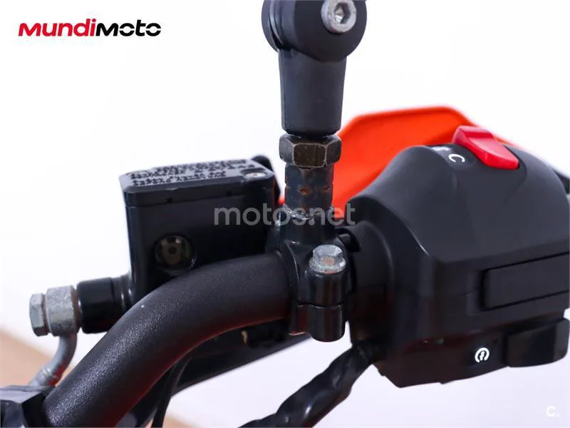 KTM 390 – Vista 30