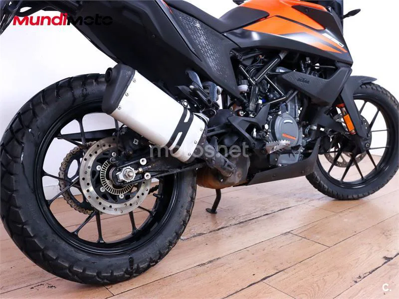 KTM 390 – Vista 4