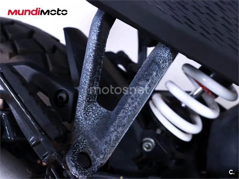 KTM 390 – Vista 36