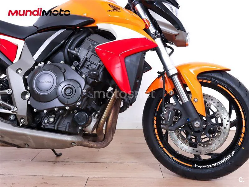 Honda CB 1000R – Vista 22