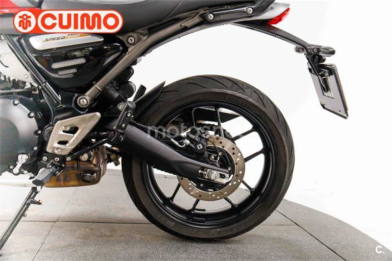 Triumph Speed 400 – Vista 26