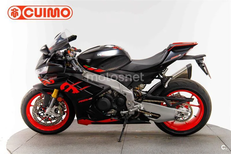 Aprilia RSV4 – Vista 8