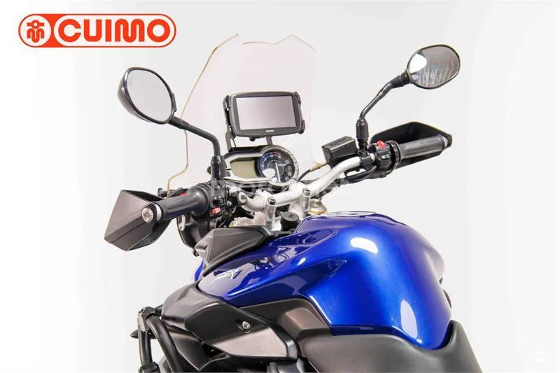 Triumph Tiger 800 – Vista 20
