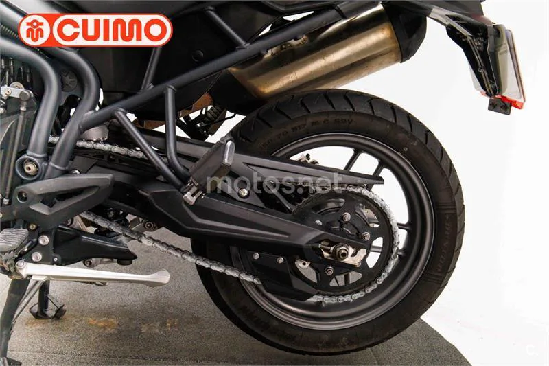 Triumph Tiger 800 – Vista 25