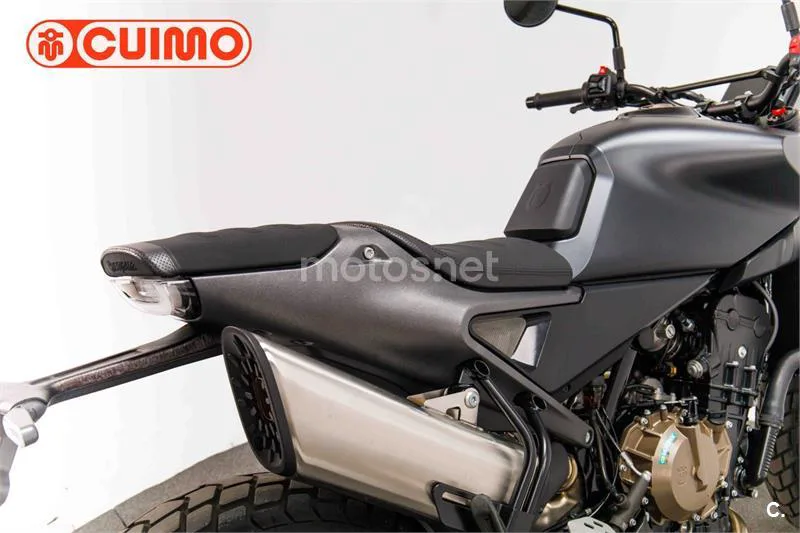 Husqvarna Svartpilen 801 – Vista 16