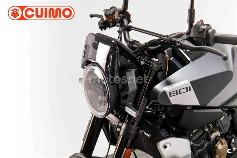 Husqvarna Svartpilen 801 – Vista 22