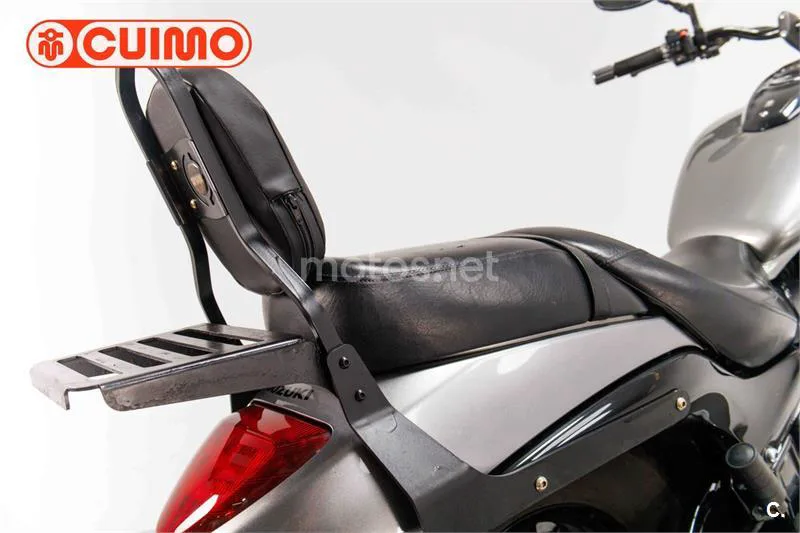 Suzuki Intruder M800 – Vista 18