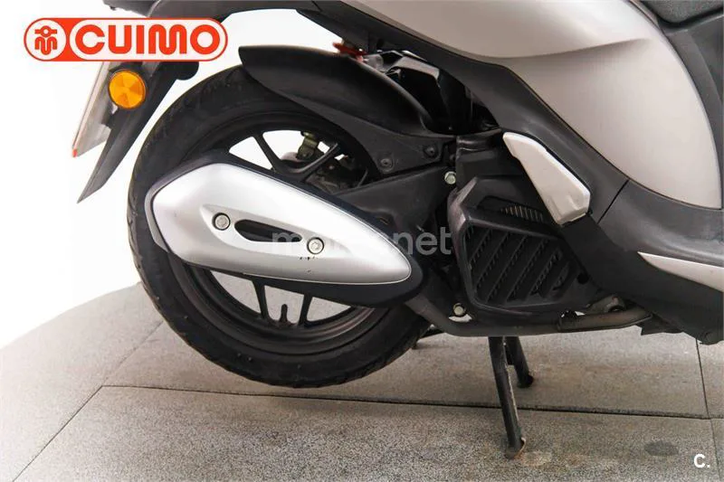 Honda SH 125i – Vista 14