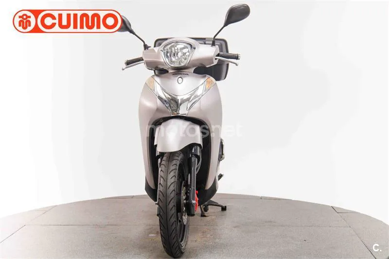 Honda SH 125i – Vista 10