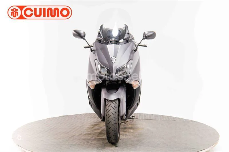 Yamaha TMAX 530 – Vista 10