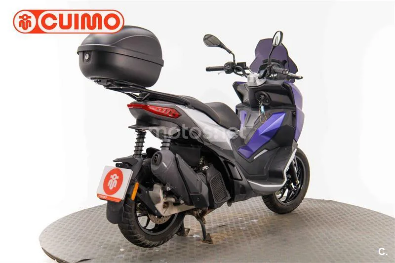 Aprilia SR GT 125 – Vista 4