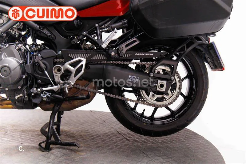 Yamaha Niken – Vista 18
