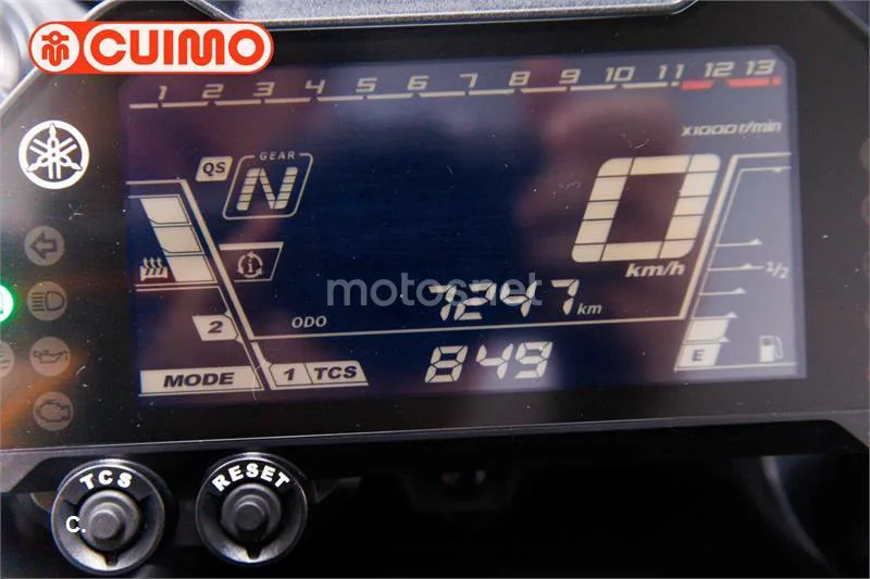 Yamaha Niken – Vista 24