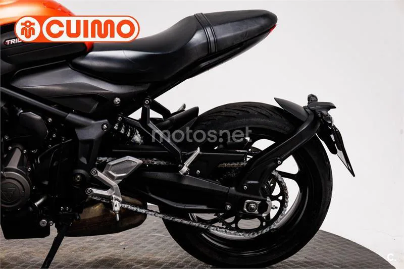 Triumph Trident 660 – Vista 15
