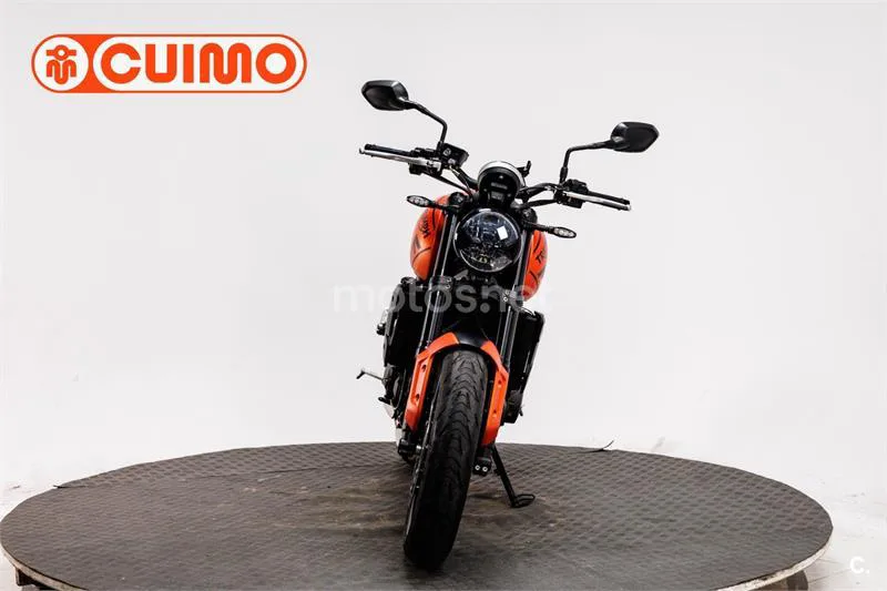 Triumph Trident 660 – Vista 19