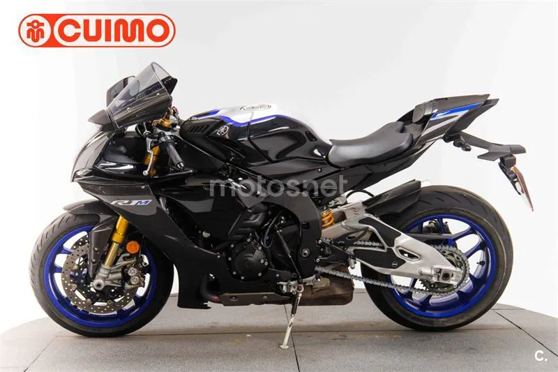 Yamaha R1 – Vista 8