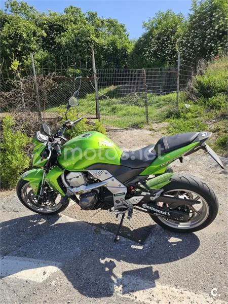 Kawasaki Z750 - Vista 4
