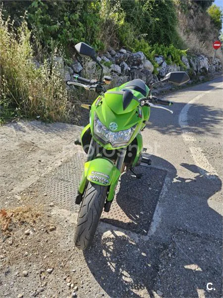 Kawasaki Z750 - Vista 5