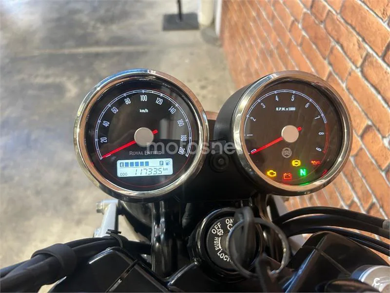 Royal Enfield Interceptor 650 – Vista 17