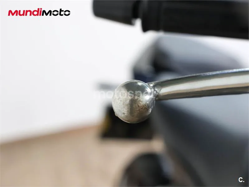 Honda CB 125 R – Vista 18