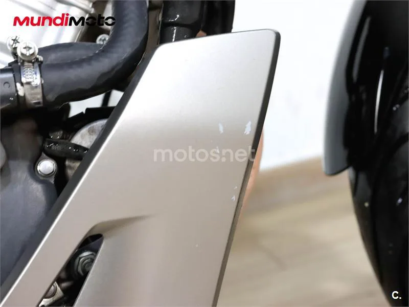 Honda CB 125 R – Vista 21