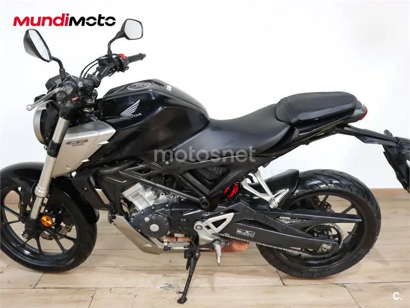 Honda CB 125 R – Vista 6