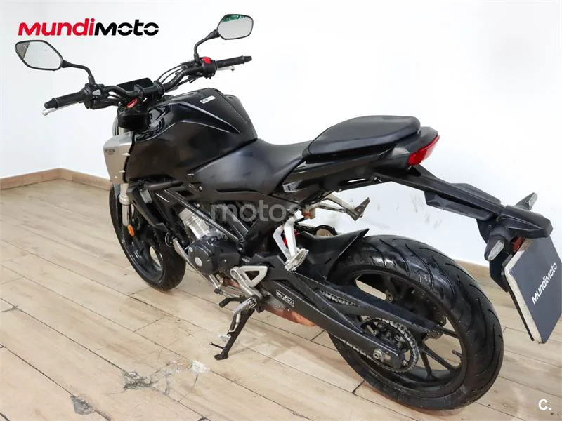Honda CB 125 R – Vista 8
