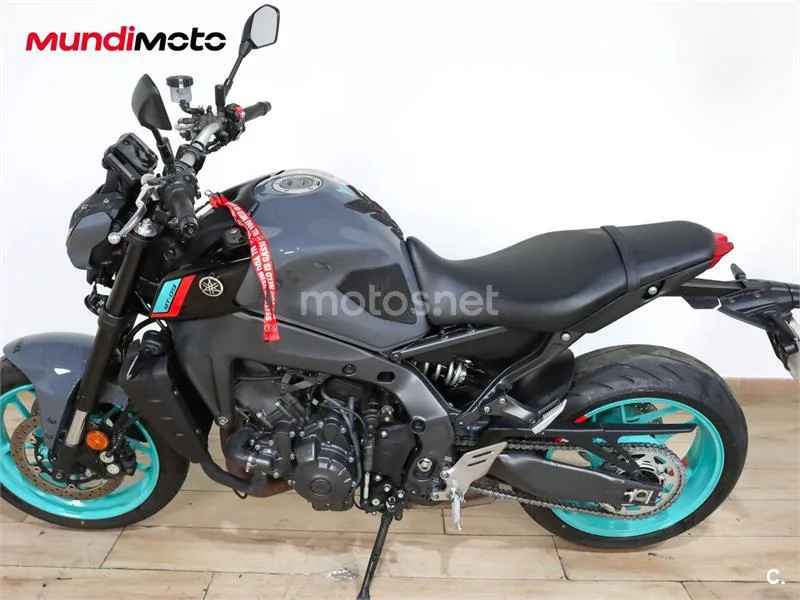 Yamaha MT-09 – Vista 6
