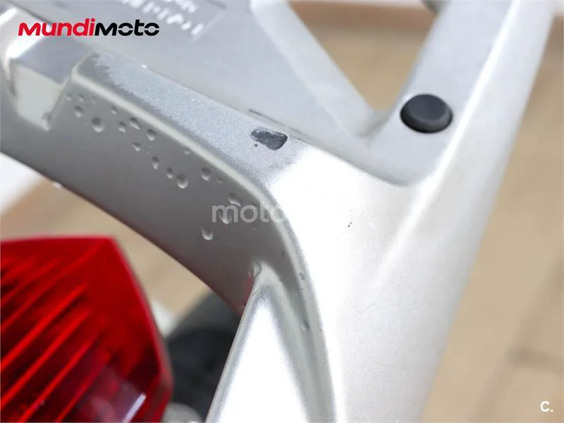 Yamaha XJ6 N Diversion – Vista 41