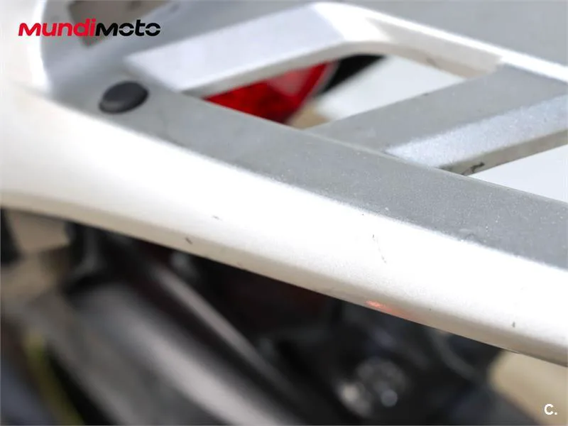 Yamaha XJ6 N Diversion – Vista 42