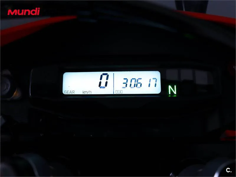 KTM 620 LC4 – Vista 12