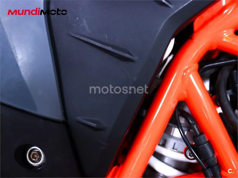 KTM 620 LC4 – Vista 19
