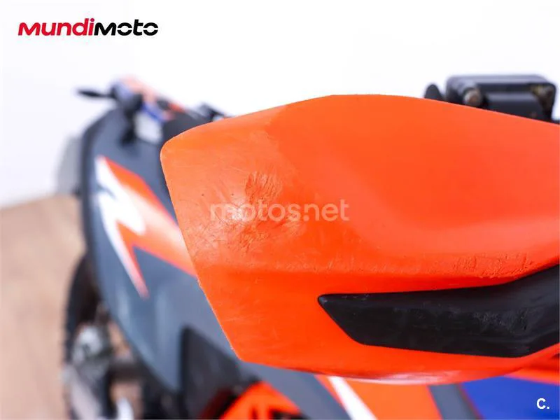 KTM 620 LC4 – Vista 29