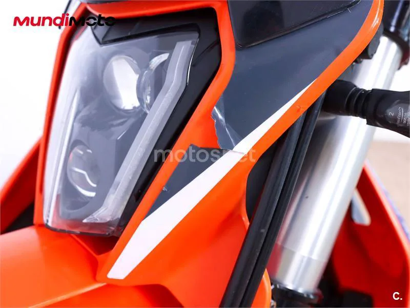 KTM 620 LC4 – Vista 37