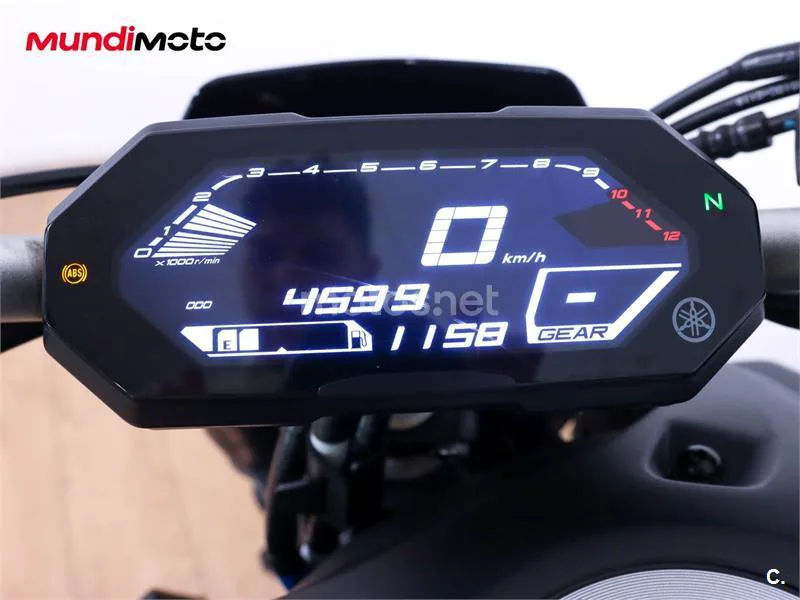 Yamaha MT-07 – Vista 12