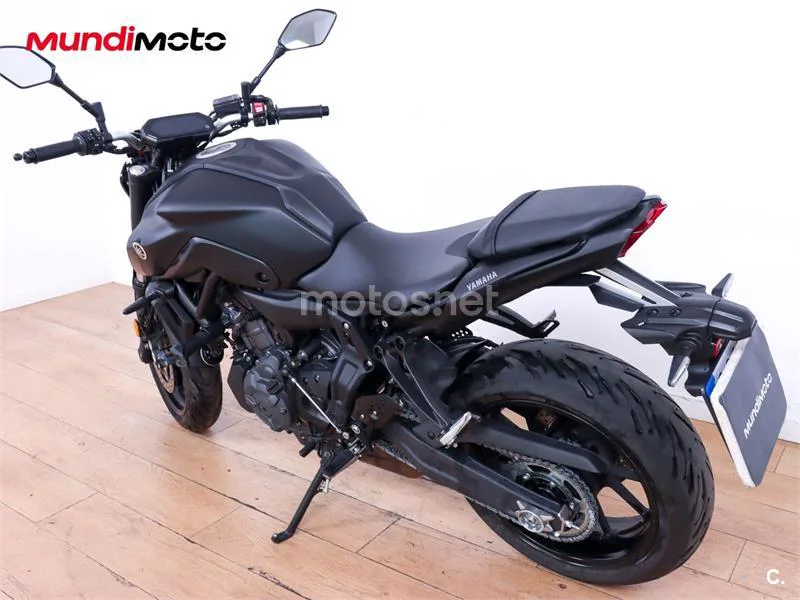 Yamaha MT-07 – Vista 8