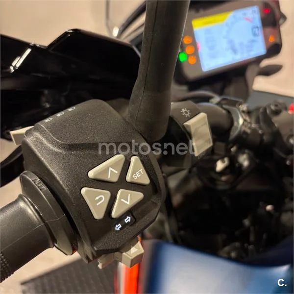 KTM 390 – Vista 12