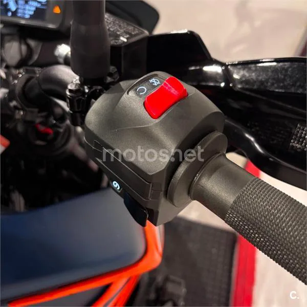 KTM 390 – Vista 13