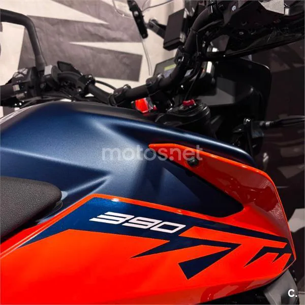 KTM 390 – Vista 3