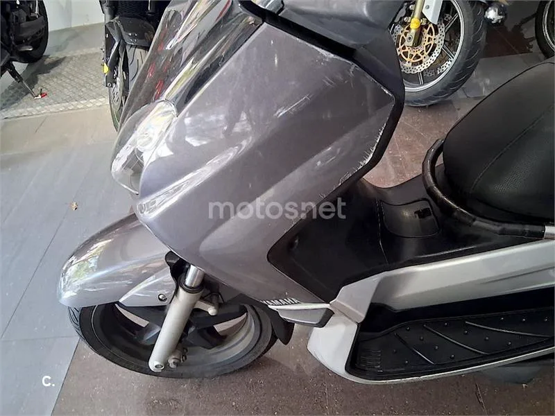 Yamaha XMAX 250 - Vista 12