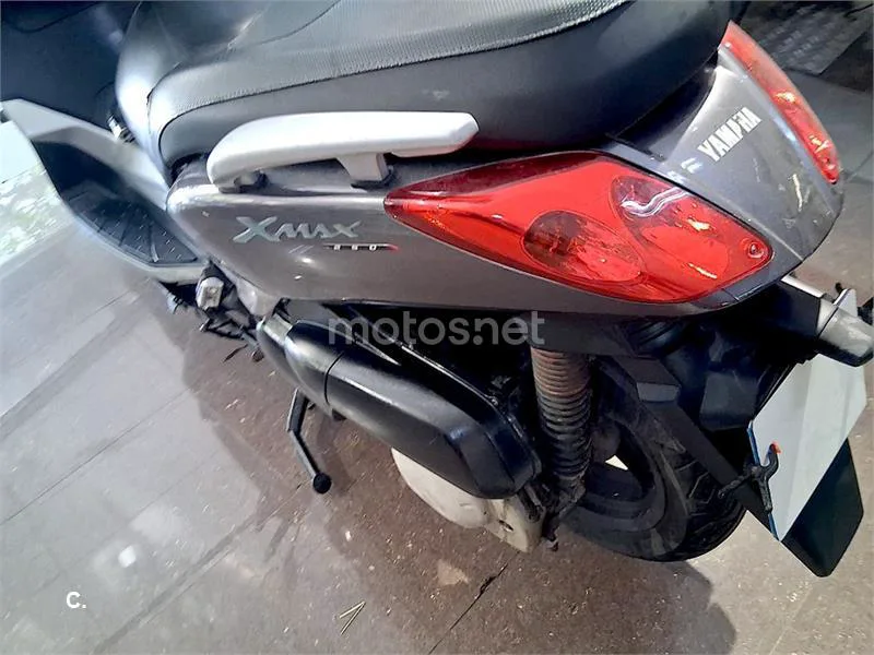 Yamaha XMAX 250 - Vista 14