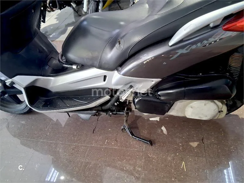Yamaha XMAX 250 - Vista 15