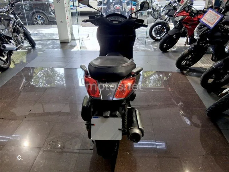 Yamaha XMAX 250 - Vista 5