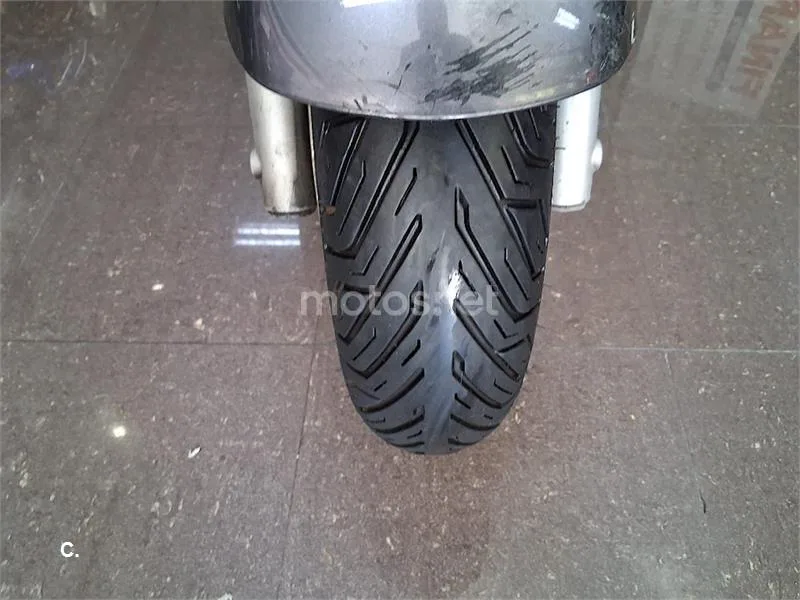 Yamaha XMAX 250 - Vista 10