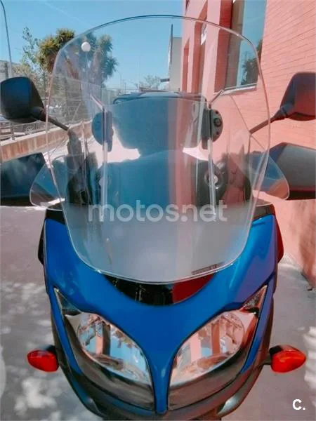 Suzuki V-Strom 650 – Vista 11