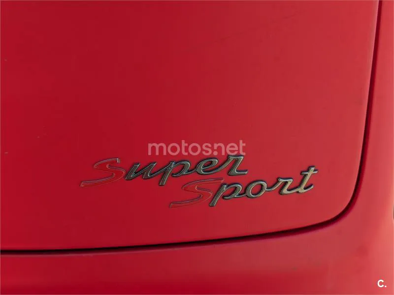 Vespa GTS Super 300 – Vista 10