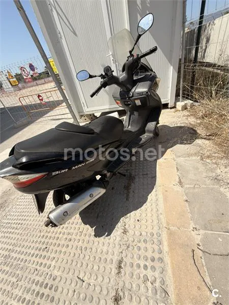 Suzuki Burgman 200 Executive – Vista 7