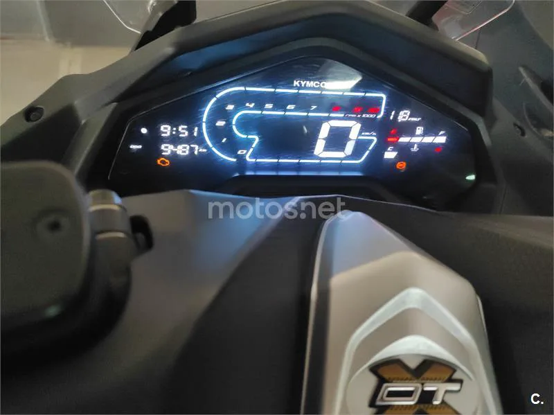 Kymco DTX 125 – Vista 4