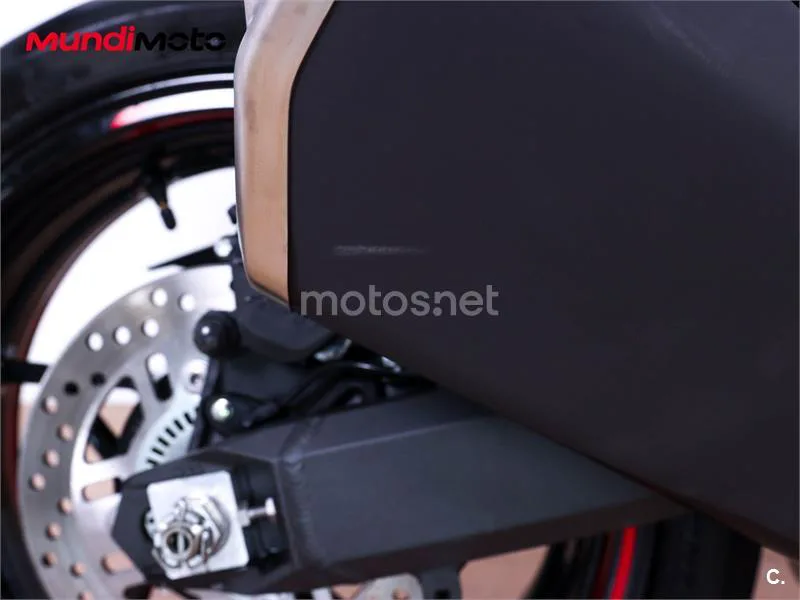 Kawasaki Z900 – Vista 14